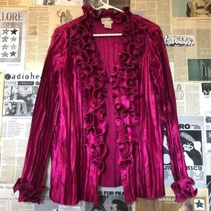 Vintage fuchsia Ruffle top